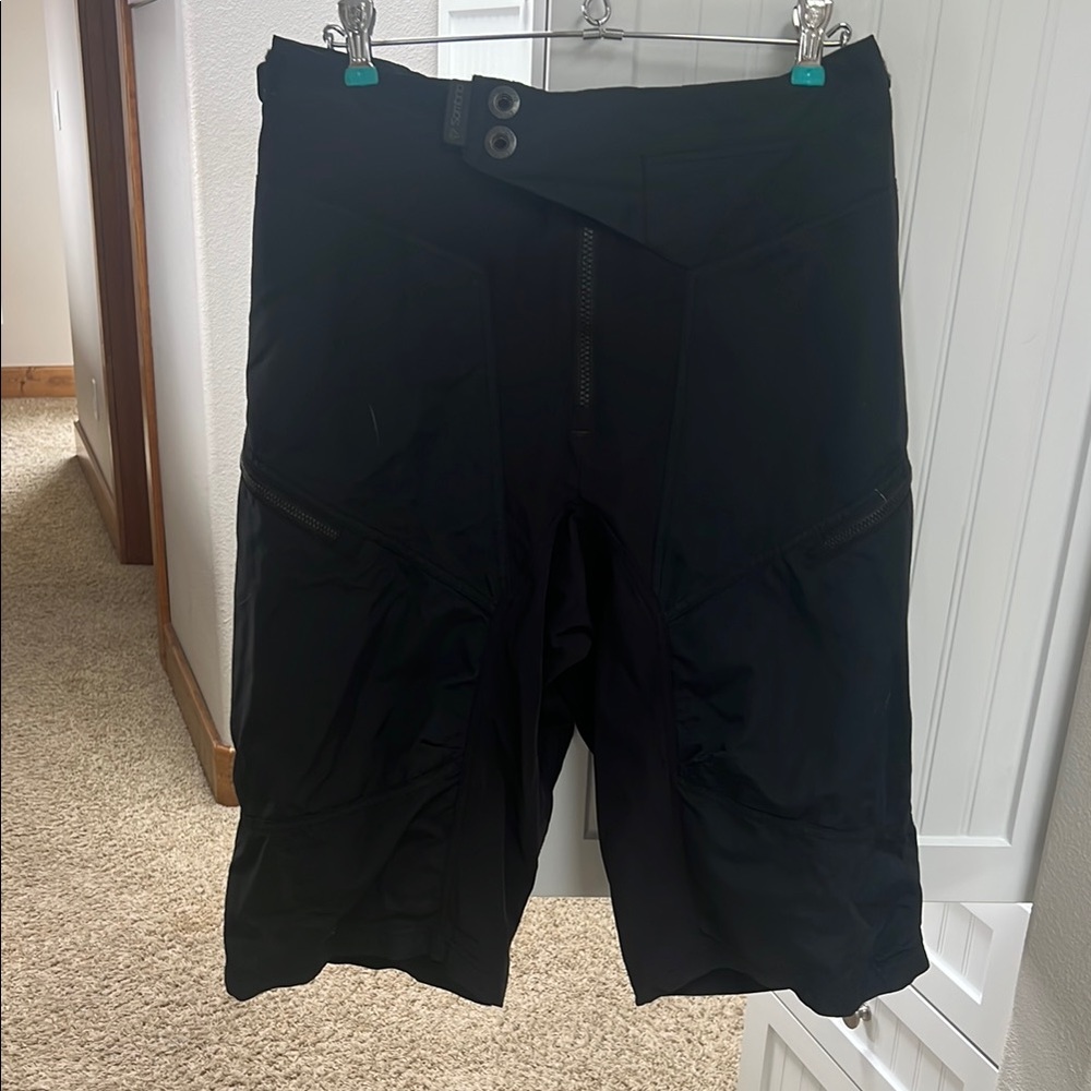 Sambrio bike shorts, size large